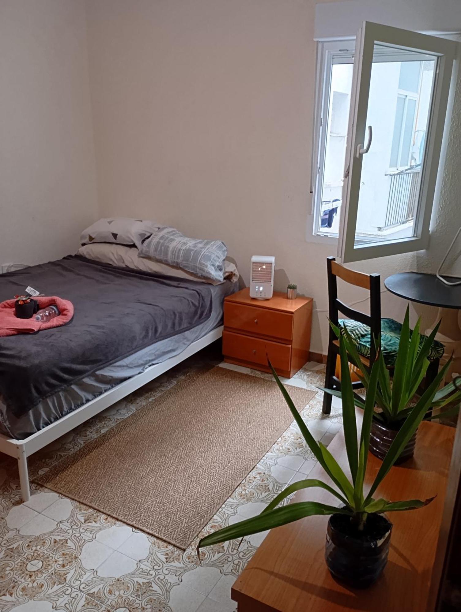 Grosses Modernes Zimmer "Silber" Fuer 2 Personen Und Katzenliebhaber Walencja Zewnętrze zdjęcie