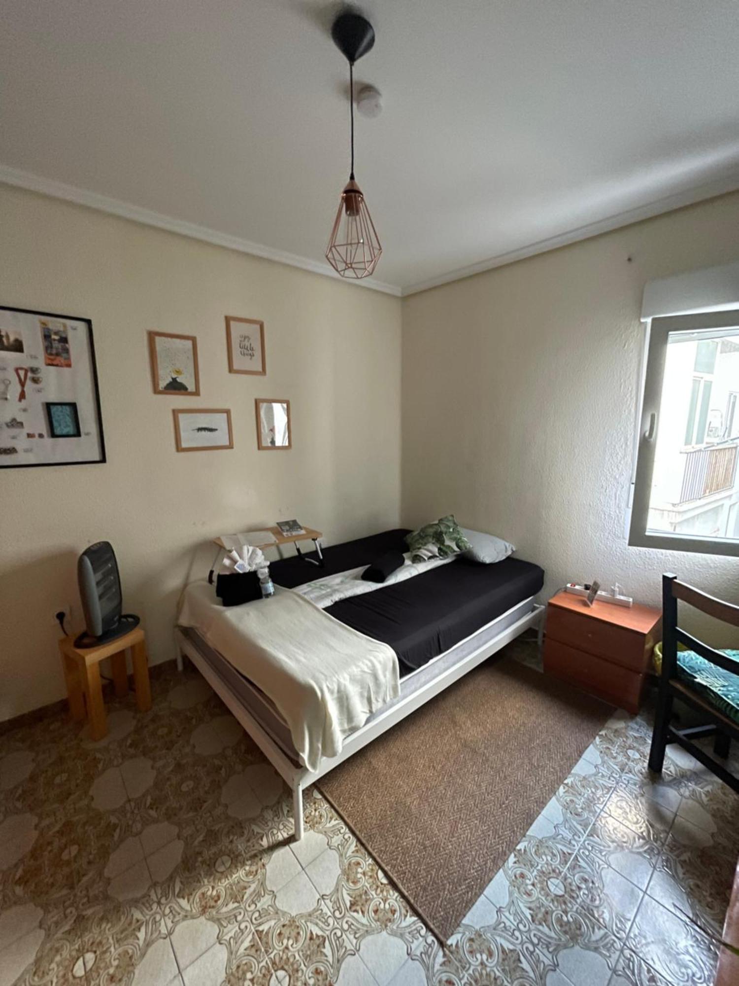 Grosses Modernes Zimmer "Silber" Fuer 2 Personen Und Katzenliebhaber Walencja Zewnętrze zdjęcie